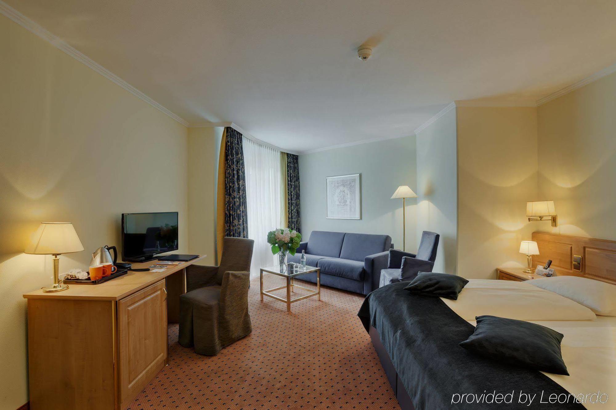 Hotel Awa