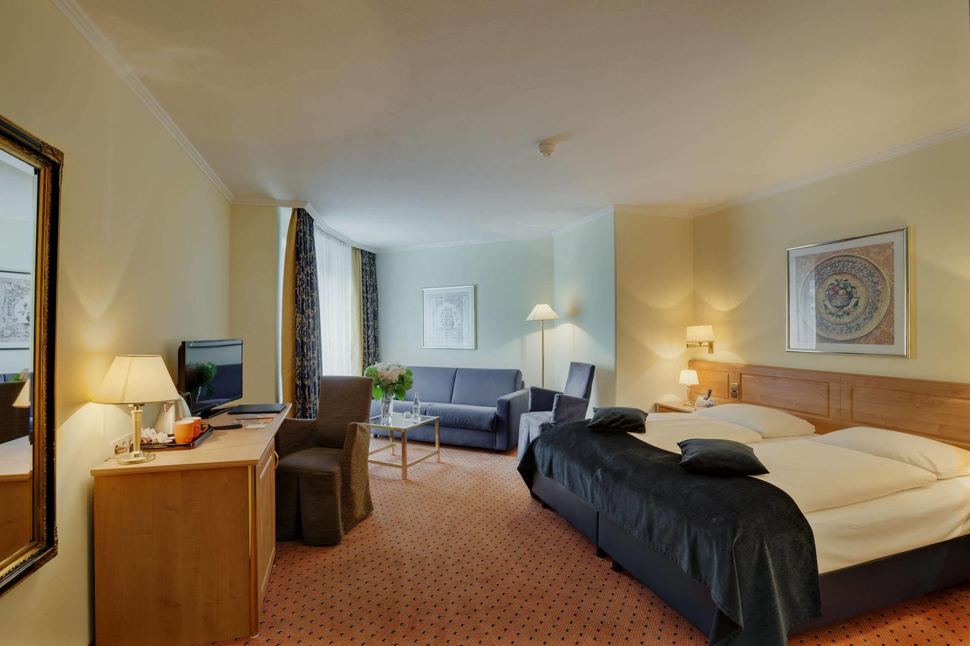 Awa Hotel München
